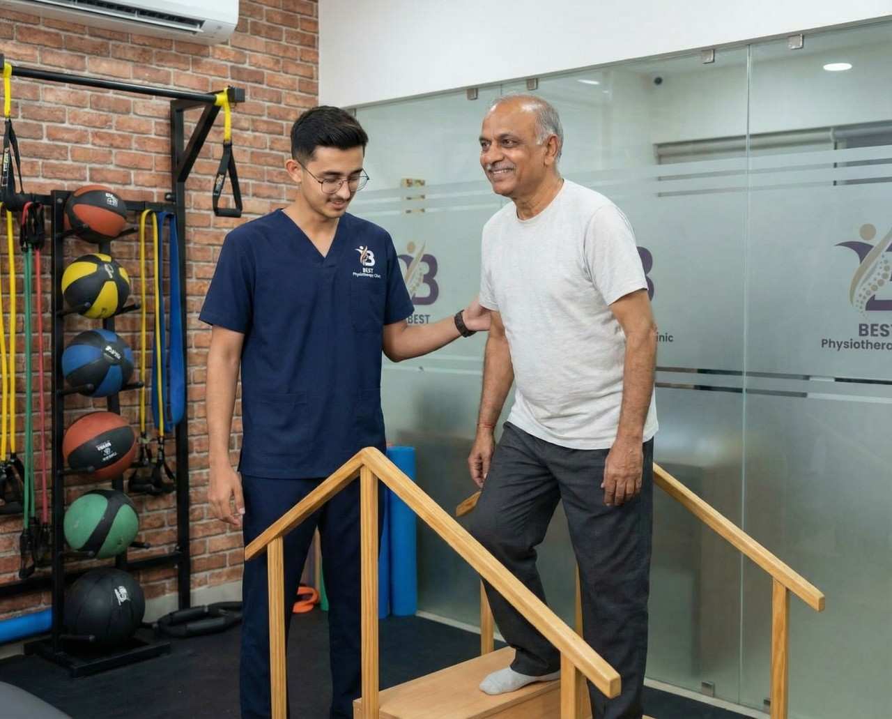 Post-knee replacement patient performing gentle quadriceps strengthening exercises under physiotherapy supervision